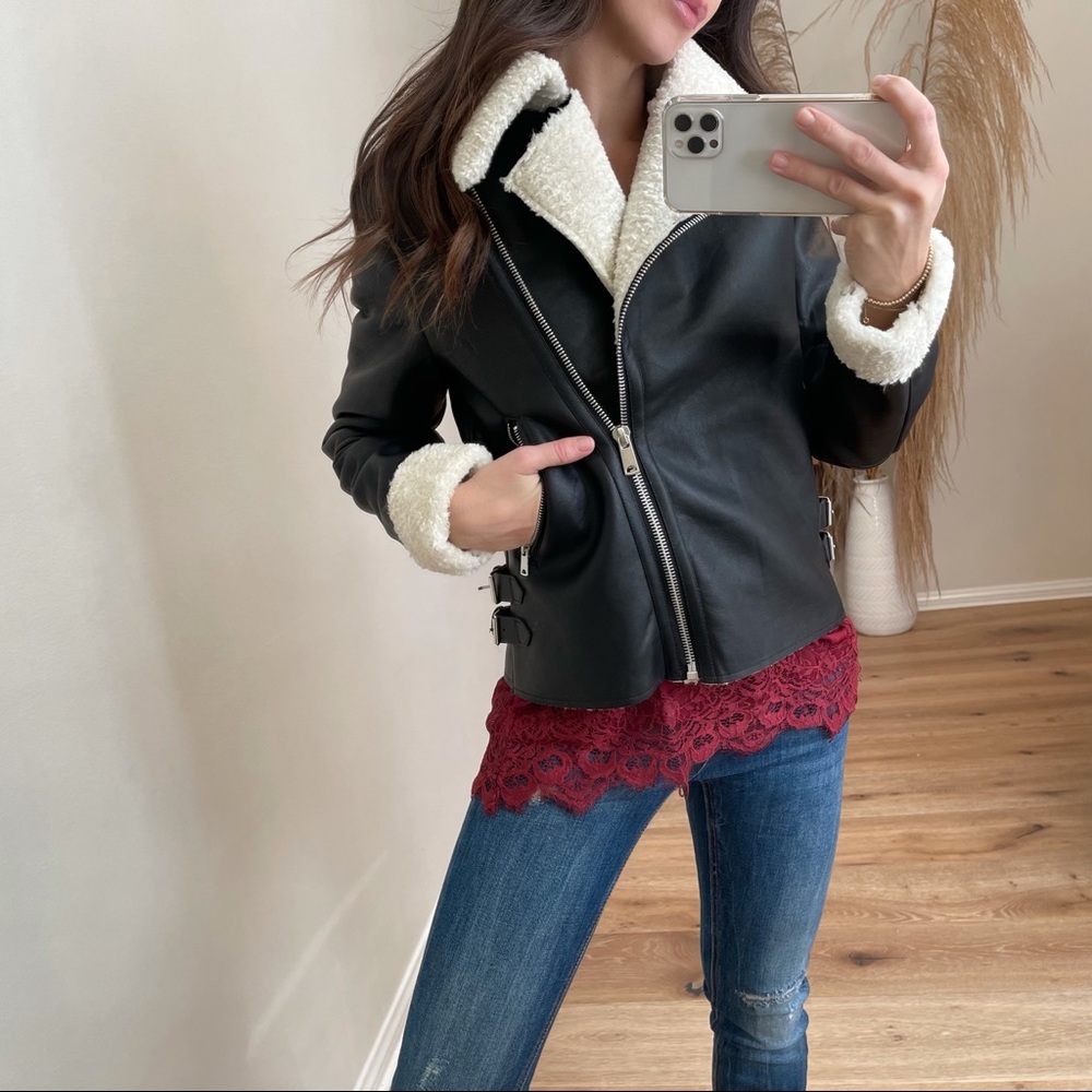 MRSALLIEXO— SOLD OUT - Picture 9 of 14